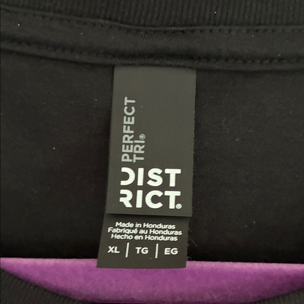 Black 'Let It Snow' Long Sleeve Shirt XL New Without Tags - Picture 3 of 8